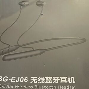 Black Wireless Bluetooth Earbuds